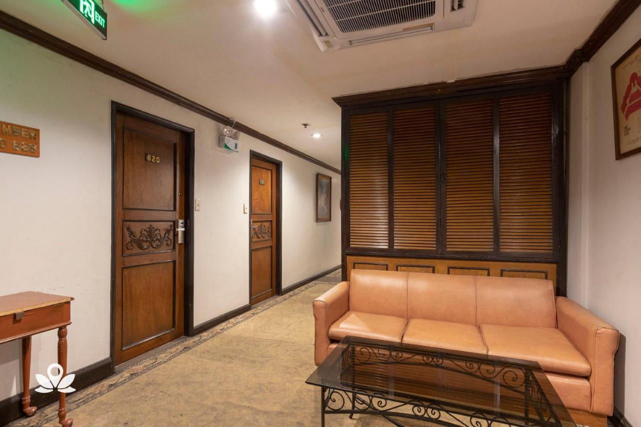 Zen Rooms Camelot Hotel Qc Ciudad Quezon Exterior foto