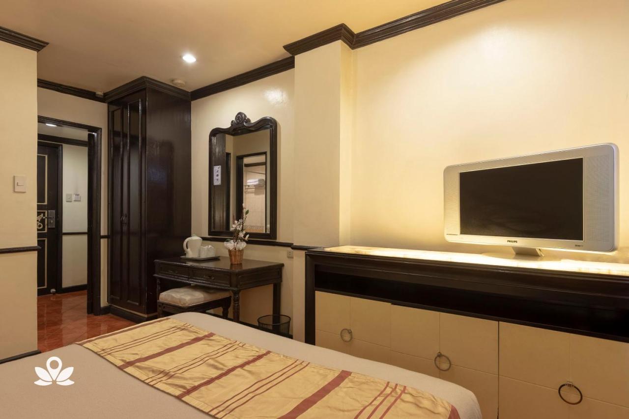 Zen Rooms Camelot Hotel Qc Ciudad Quezon Exterior foto